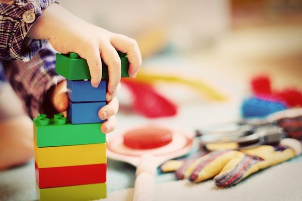 Jeux et jouets : des trésors ludiques pour chaque enfant !